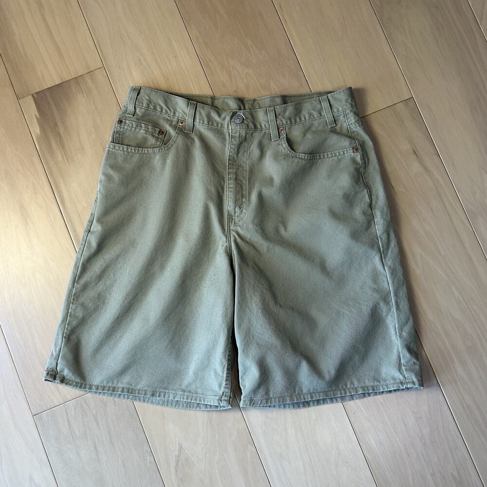 Vintage Levi’s Boxy Fit 1998 Shorts 10” Inseam Men’s 34 **Measured